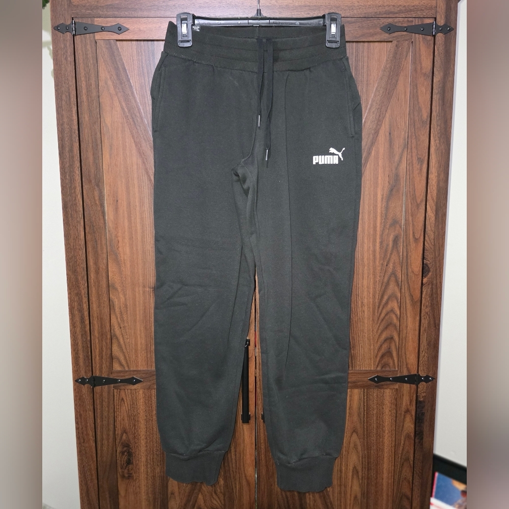 PUMA Essentials Brushed Fleece Joggers – Women’s Black Size XS